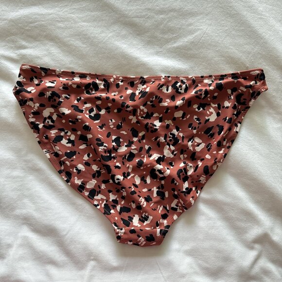 Old Navy Animal Print Bikini bottoms New with tags! animal print swimsuit - Picture 2 of 7